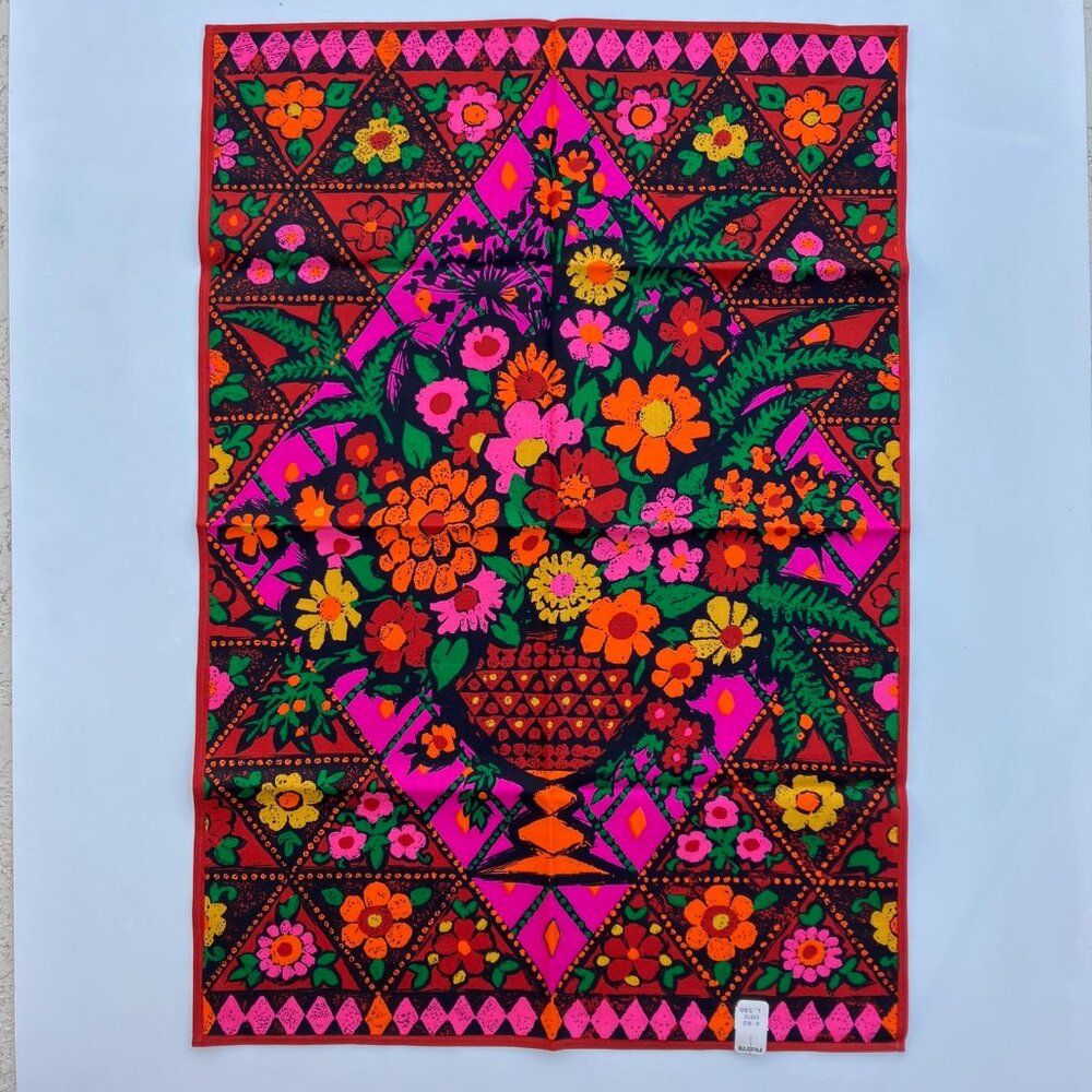 NOS Indanthren Colorful Floral Urn Cotton Tea Towel